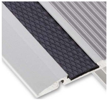 Samolepiaca čierna páska na zakrytie skrutiek pre ALU profily SCALA