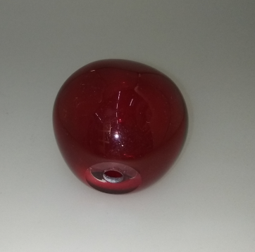 Guľa sklenená, nepravidelná,priemer 60mm, červená, priemerotvoru 6mm,nepoužívať