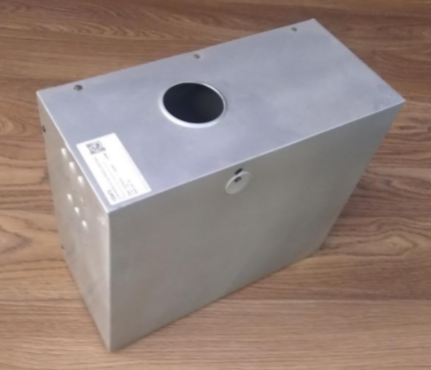 Kovova krabica pre iluminátor, 370x320x170 mm