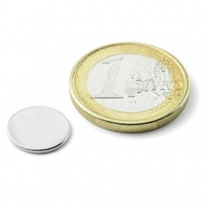 Magnet neodýmový, poniklovaný, N42, magnetická sila do 500g,dia 4mm x4mm vyska