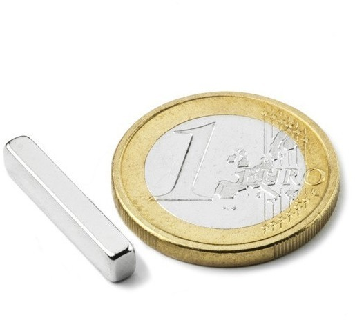 Magnet neodýmový, poniklovaný, 1,8g, sila 2,4kg, magnetzácia N42, do 80 °C