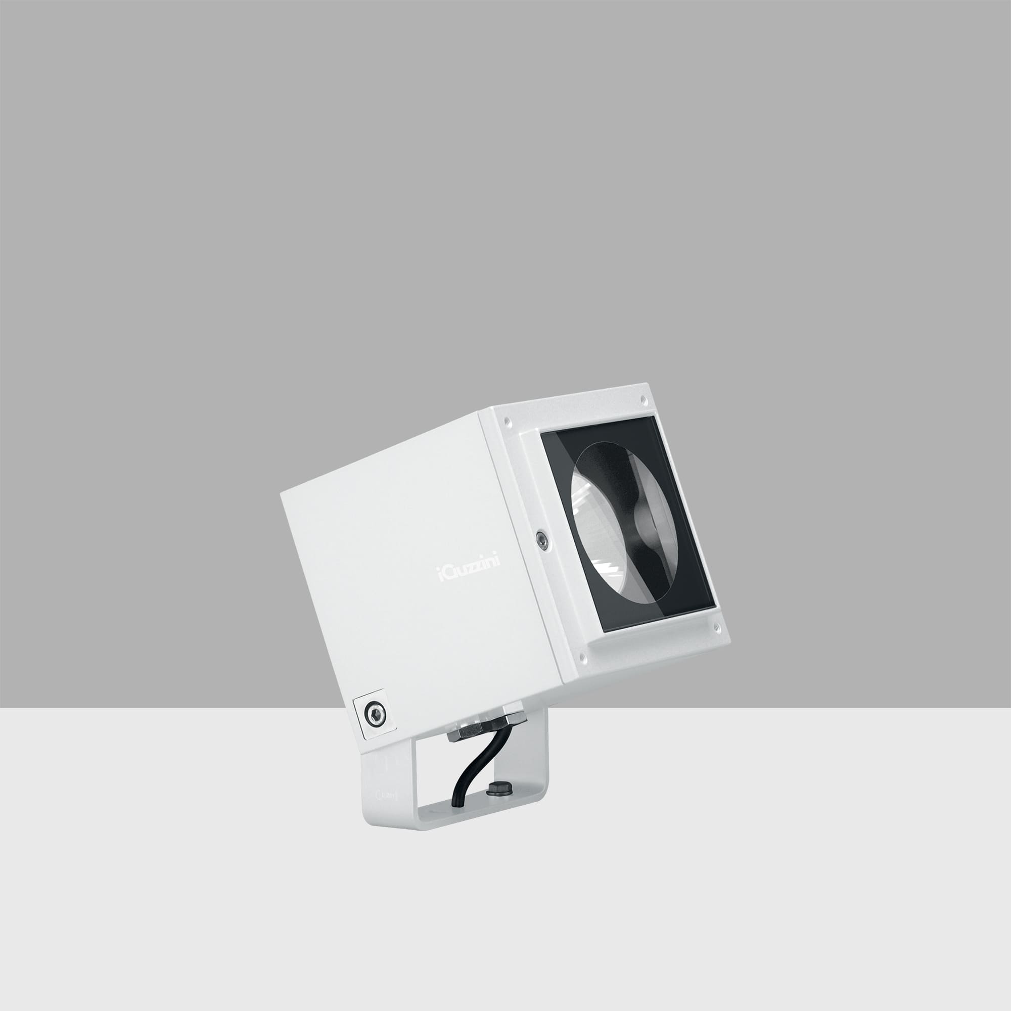 iPRO reflekt. svietidlo, široká optika 80°, 12W, 1840lm, 3000K,CRI80, IP66, 230V, biele