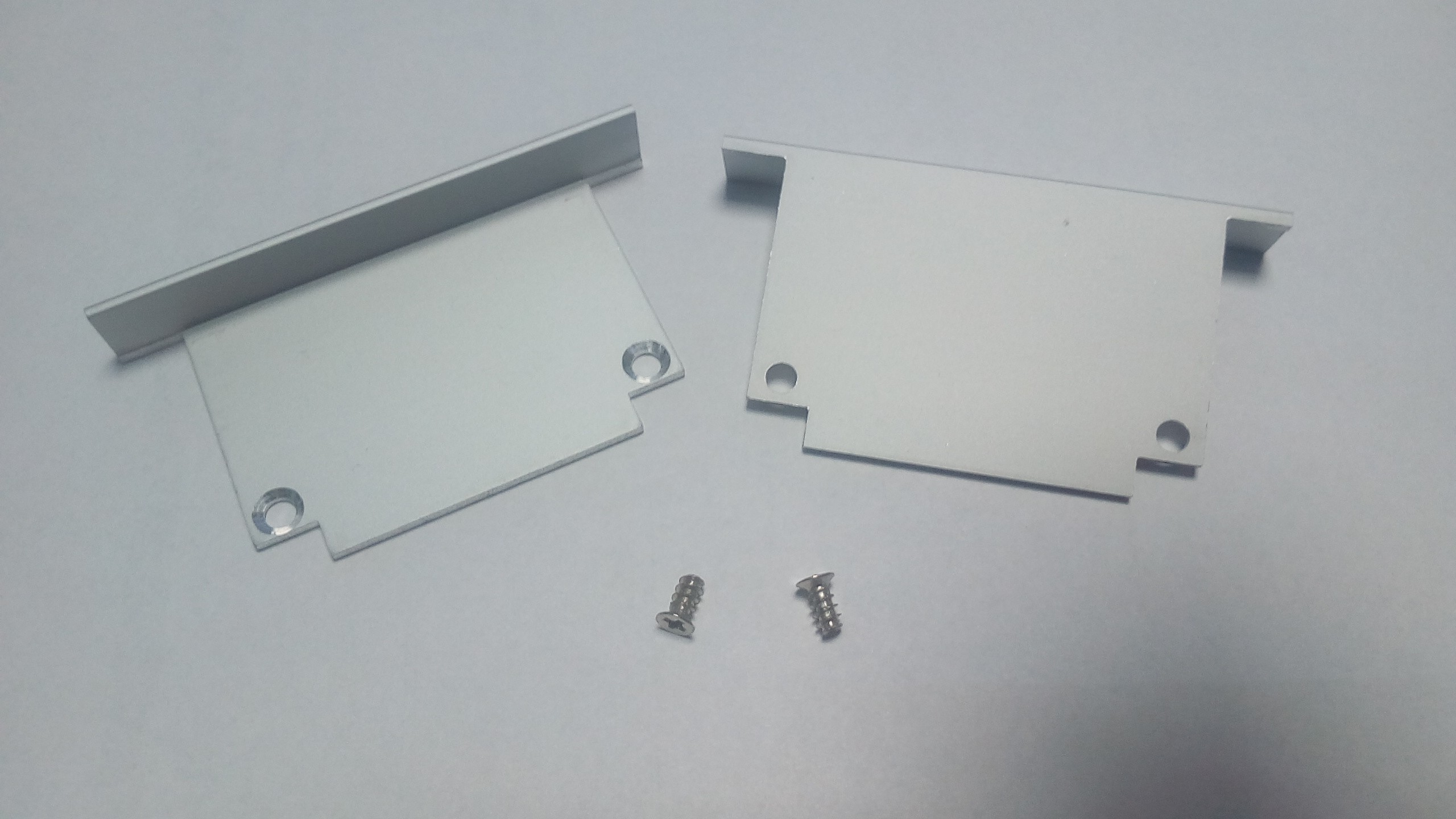 1ks koncovka pre alu profil LONDON 50-T-2_0, nízka, 65x35mm, hliník