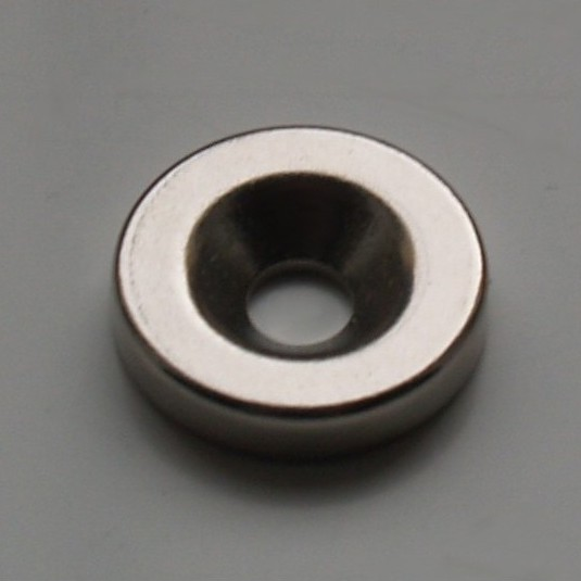 Magnet neodýmový, poniklovaný, 3,1g, magnetická sila do 2,4kg, do 80 °C