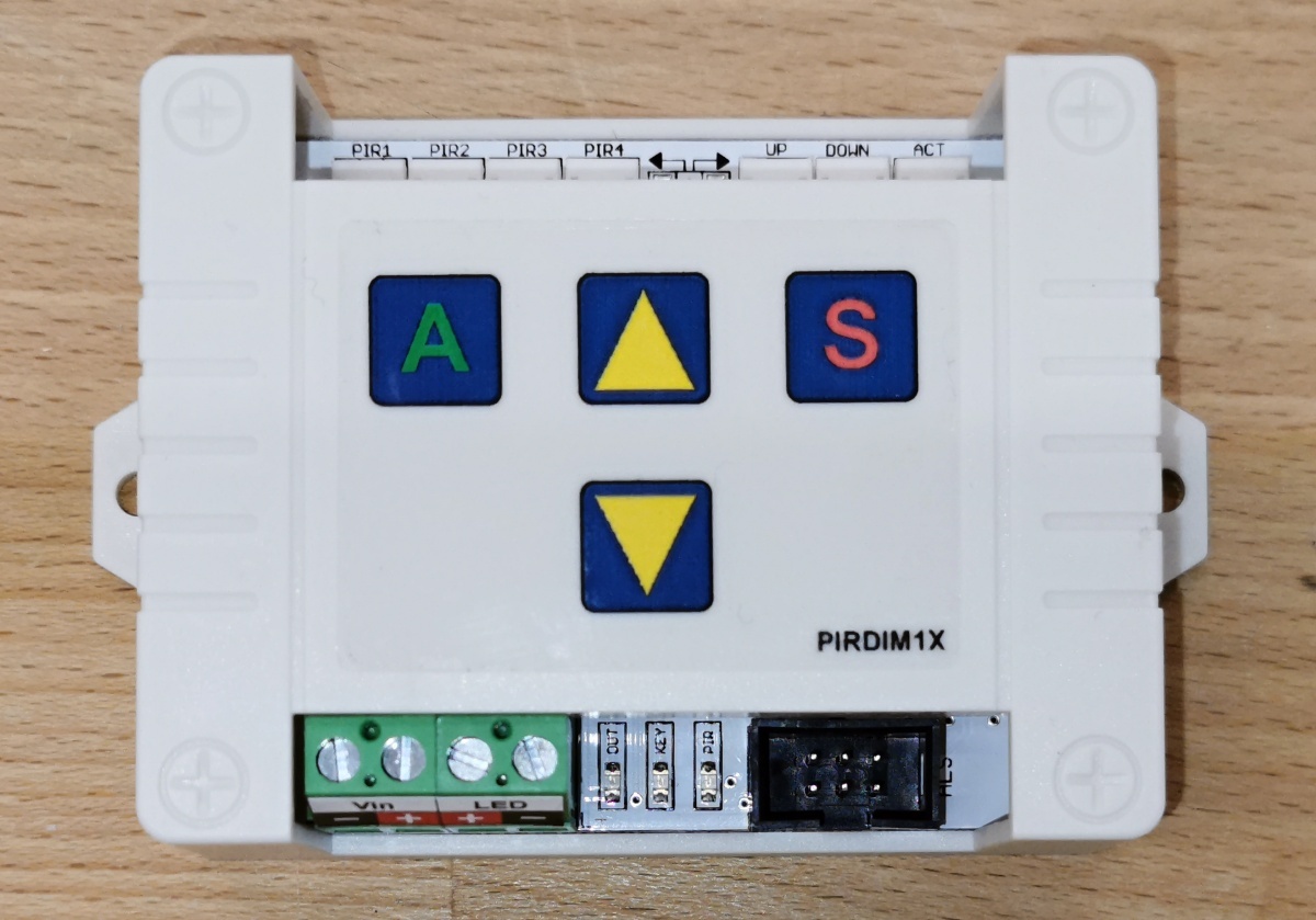 Riadiaca jednotka pre pohybové senzory PIRDIM1X s reguláciou jasu pre LED pásy,9-28VDC,16A